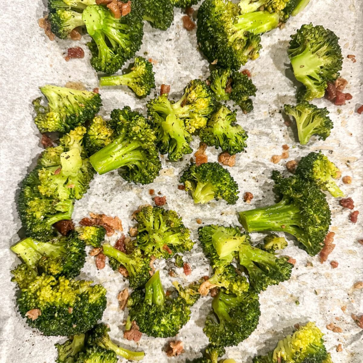 Easy Oven Roasted Broccoli with Bacon