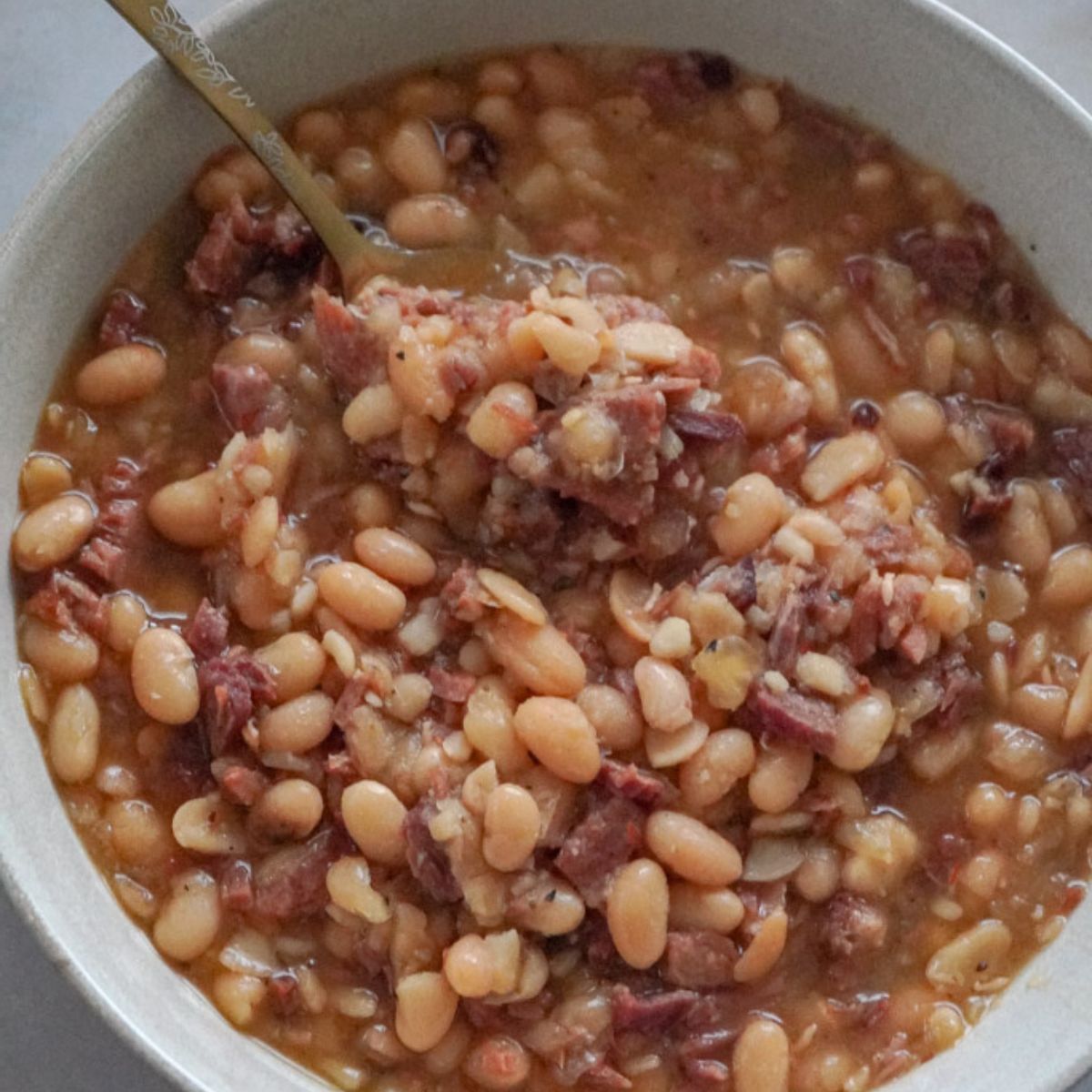 Thick and Hearty Navy Beans with Ham