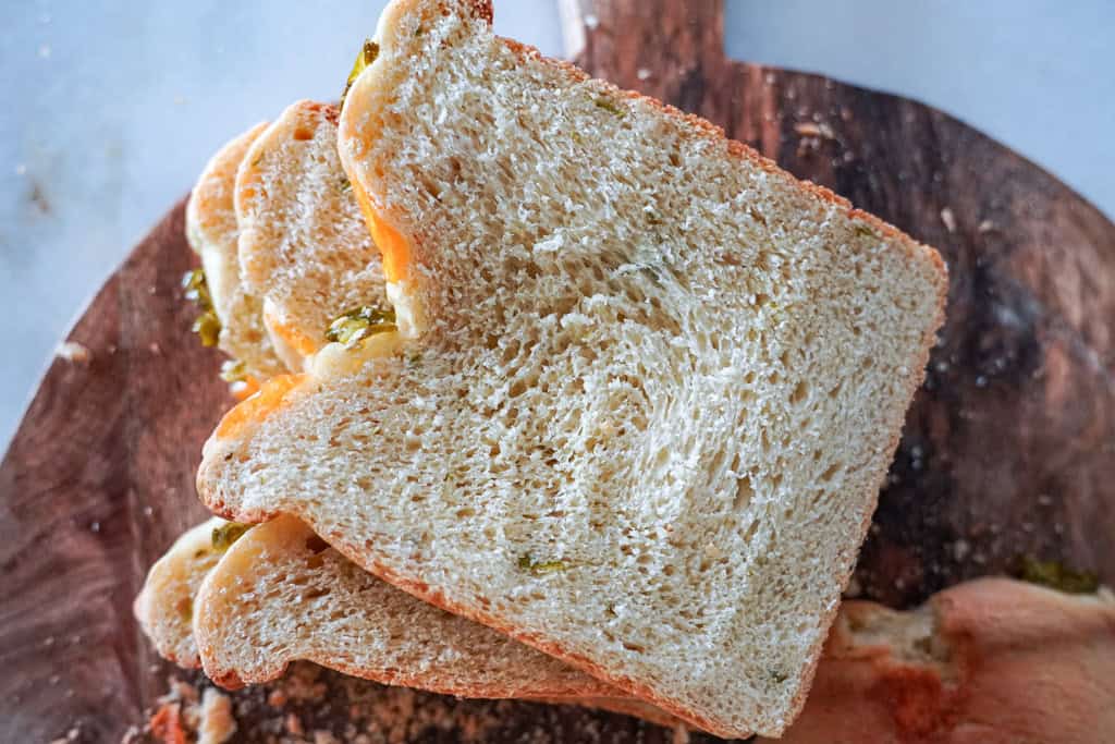 cheddar jalapeno bread sliced